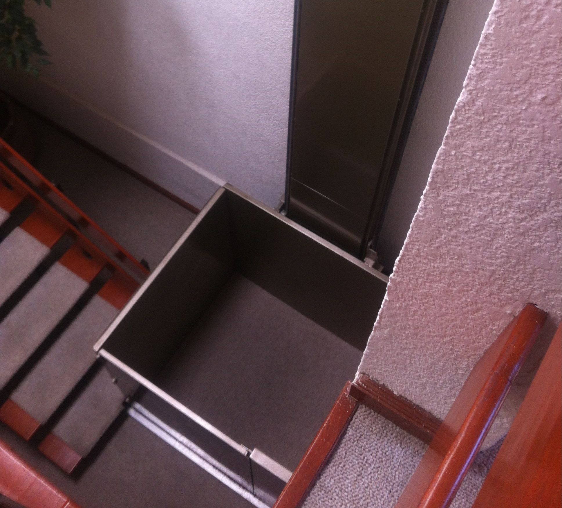 Lee más sobre el artículo Elevador Econolift para residencias